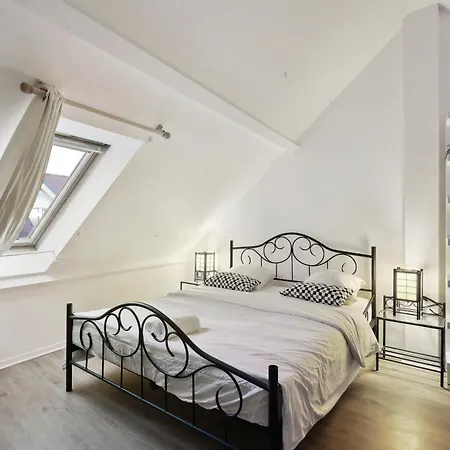 Chic Duplex With Parking * Palaiseau