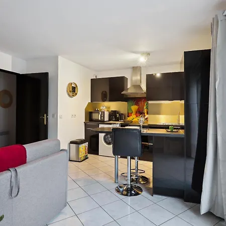 Chic Duplex With Parking Apartment Palaiseau