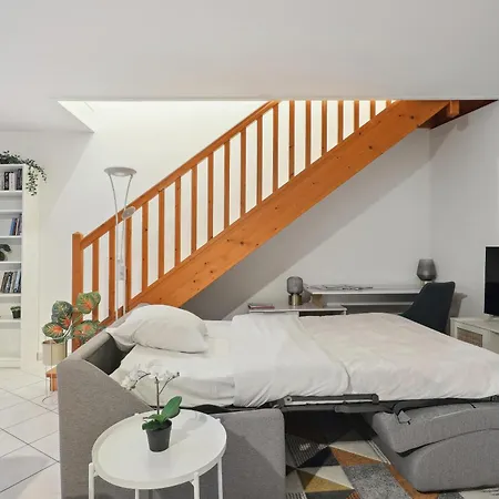 Appartement Chic Duplex With Parking Palaiseau
