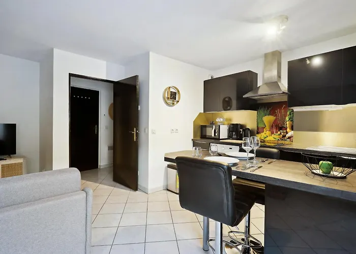 Appartement Chic Duplex With Parking Palaiseau