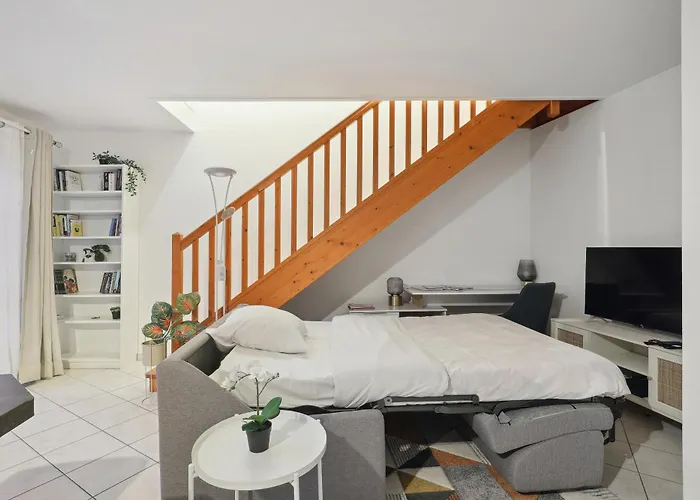 Appartement Chic Duplex With Parking Palaiseau